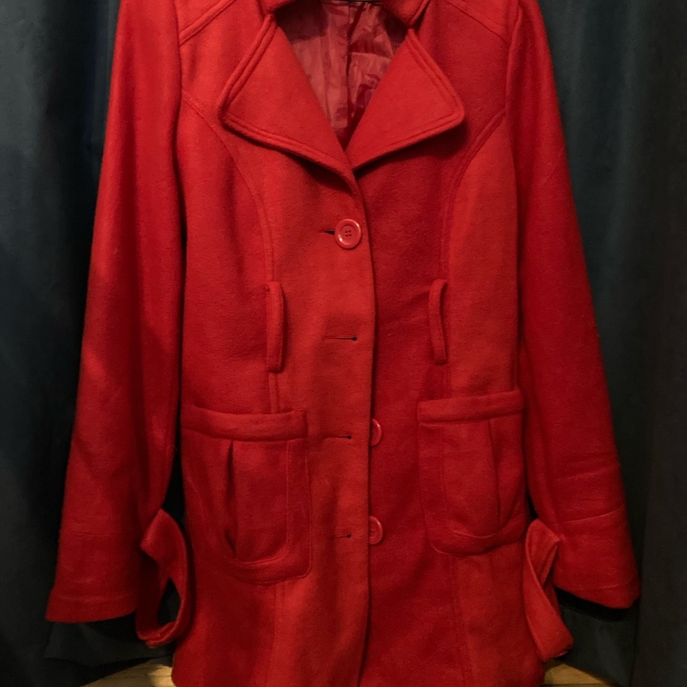 Fall red jacket - Picture 3 of 5